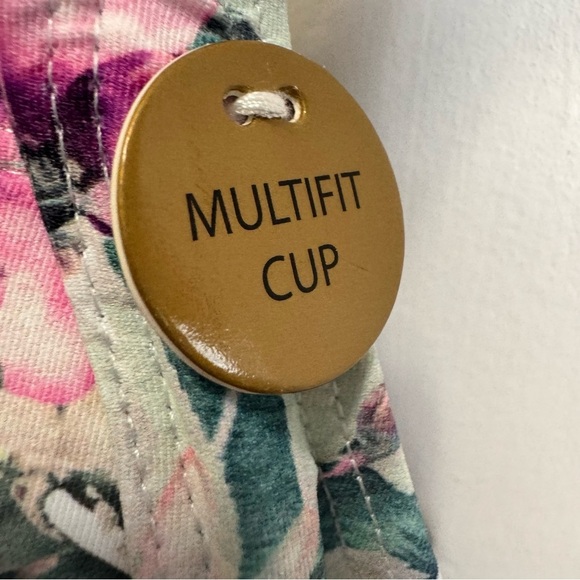 Nip Tuck Hawaiian Print Multi Fit Cup One Piece Swimsuit Size 8 NWT - Picture 8 of 12